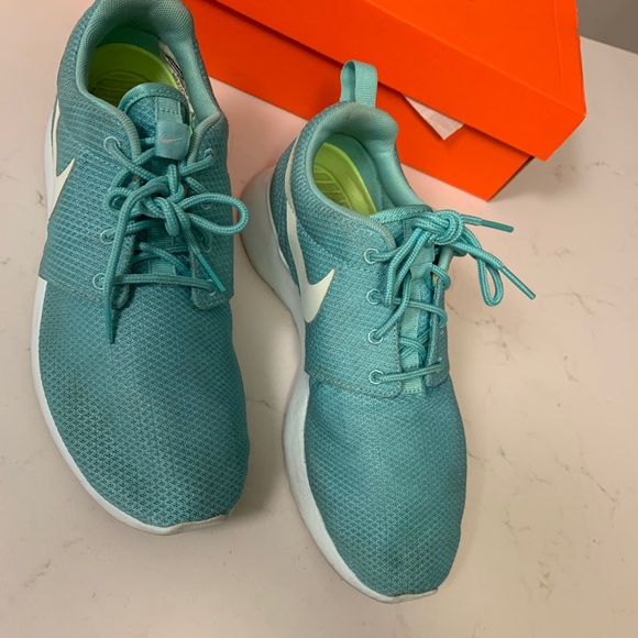 Tiffany Blue Woman’s Nike Flynit Racer - Picture 5 of 8